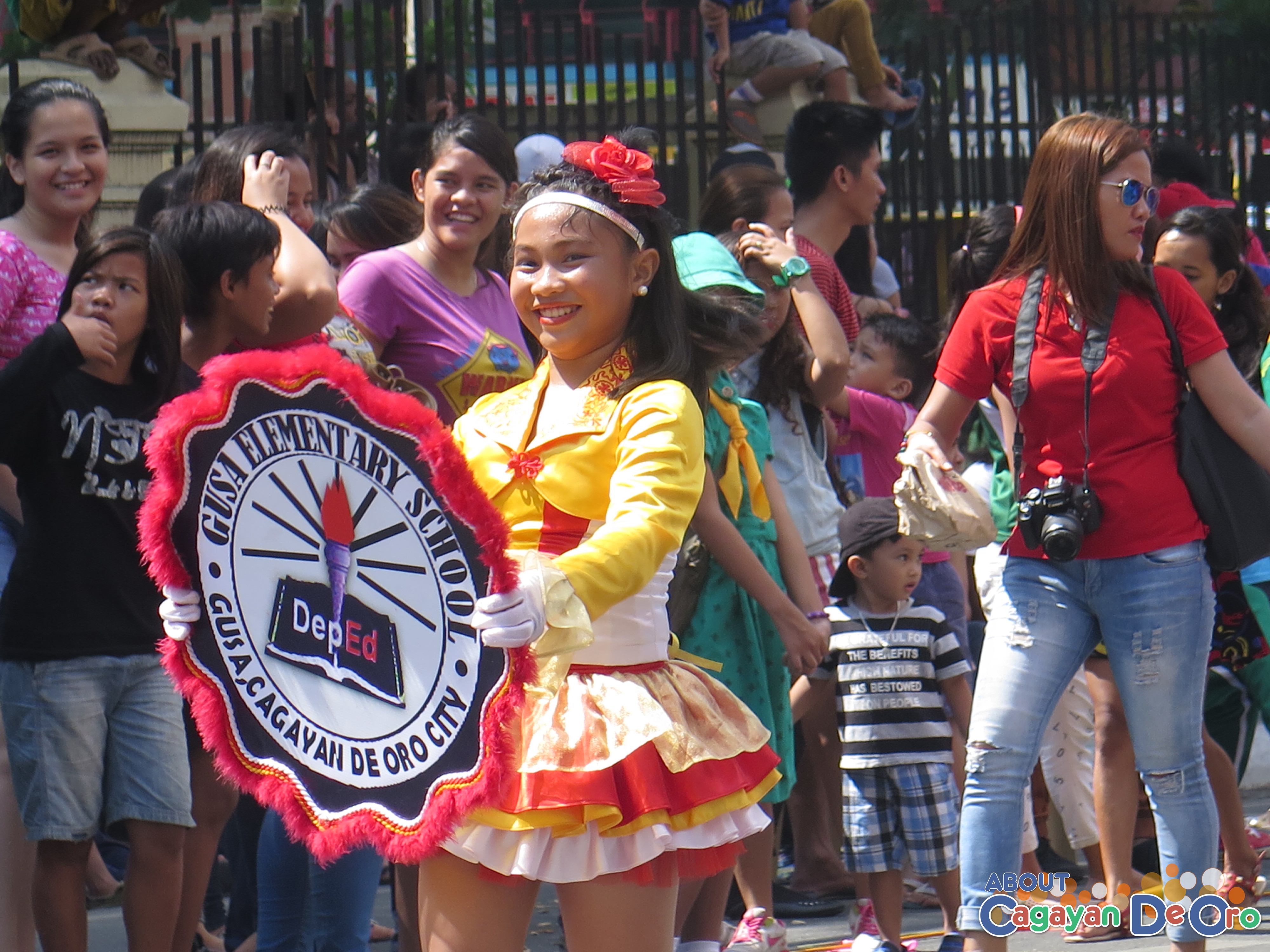 Gusa Elementary School at Cagayan de Oro The Higalas Parade of Floats and Icons 2015