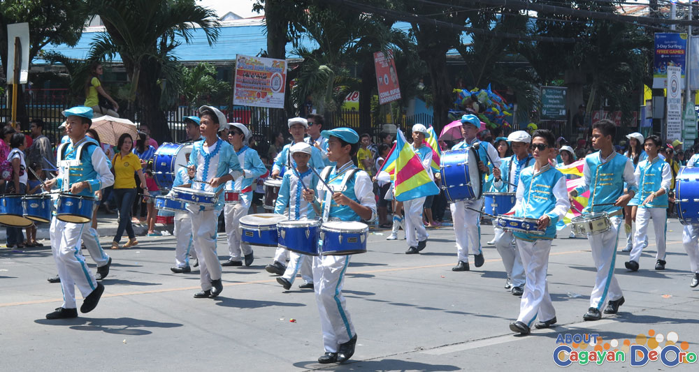 Iponan National High School at Cagayan de Oro The Higalas Parade of Floats and Icons 2015