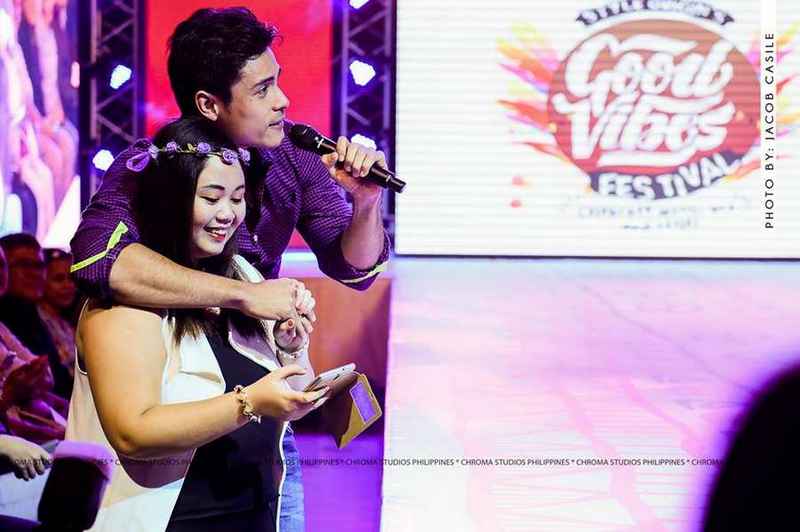 About Cagayan de Oro Correspondent KC got picked up by Xian Lim from the crowd. 