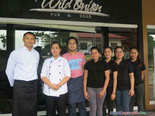 Sir Marco together with Wild Onion Chefs and Staff