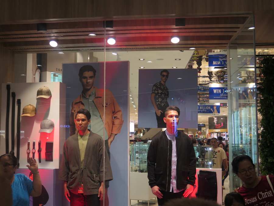 human mannequins in sm cdeo downtown premier