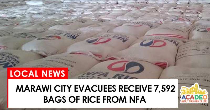Maraw evacuees receive bags of rice