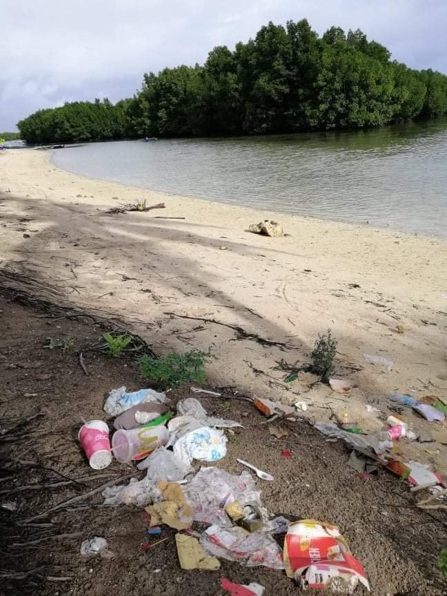 LOOK: Irresponsible Visitors Leave Trash @ Tubajon Aquamarine Park Of ...